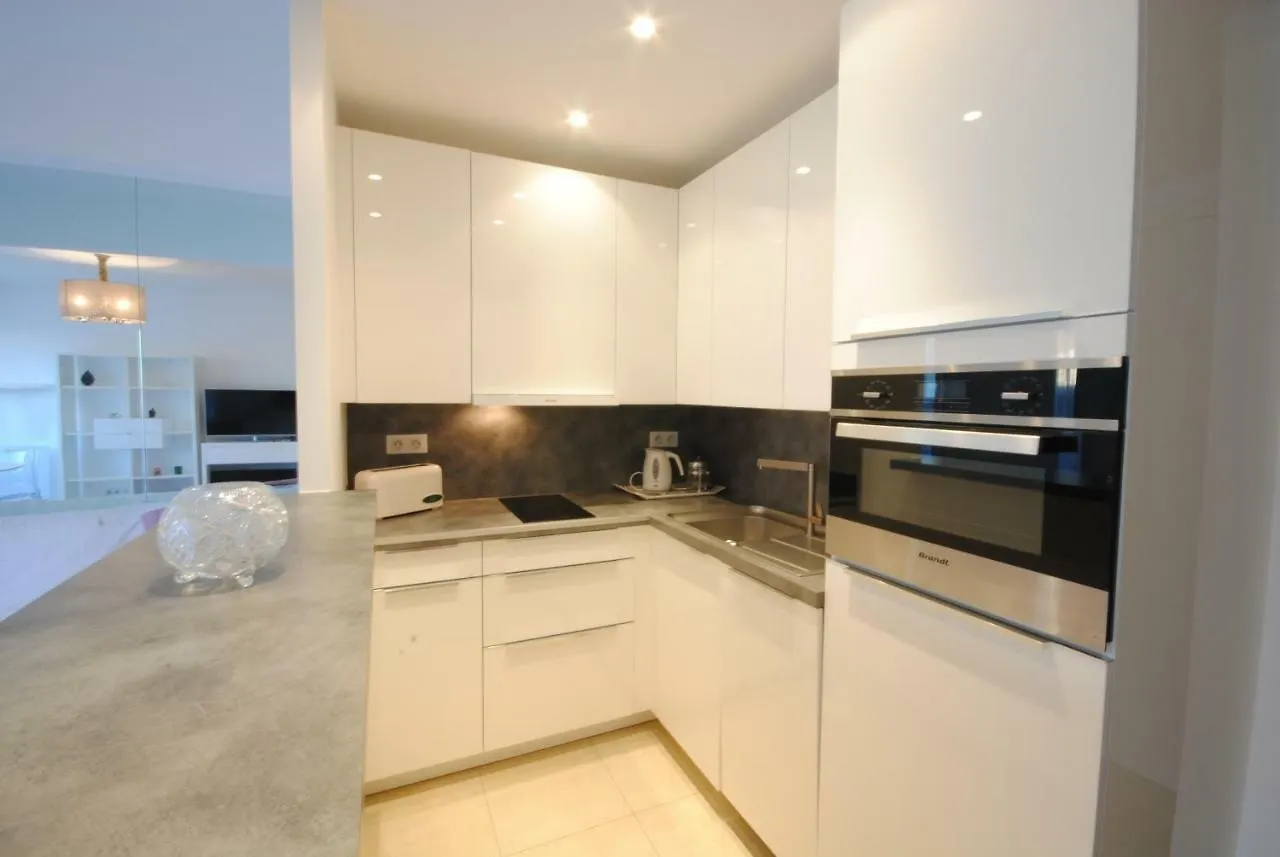 Residence Gray D'Albion 2P Liu5376 Cannes 0*,  France